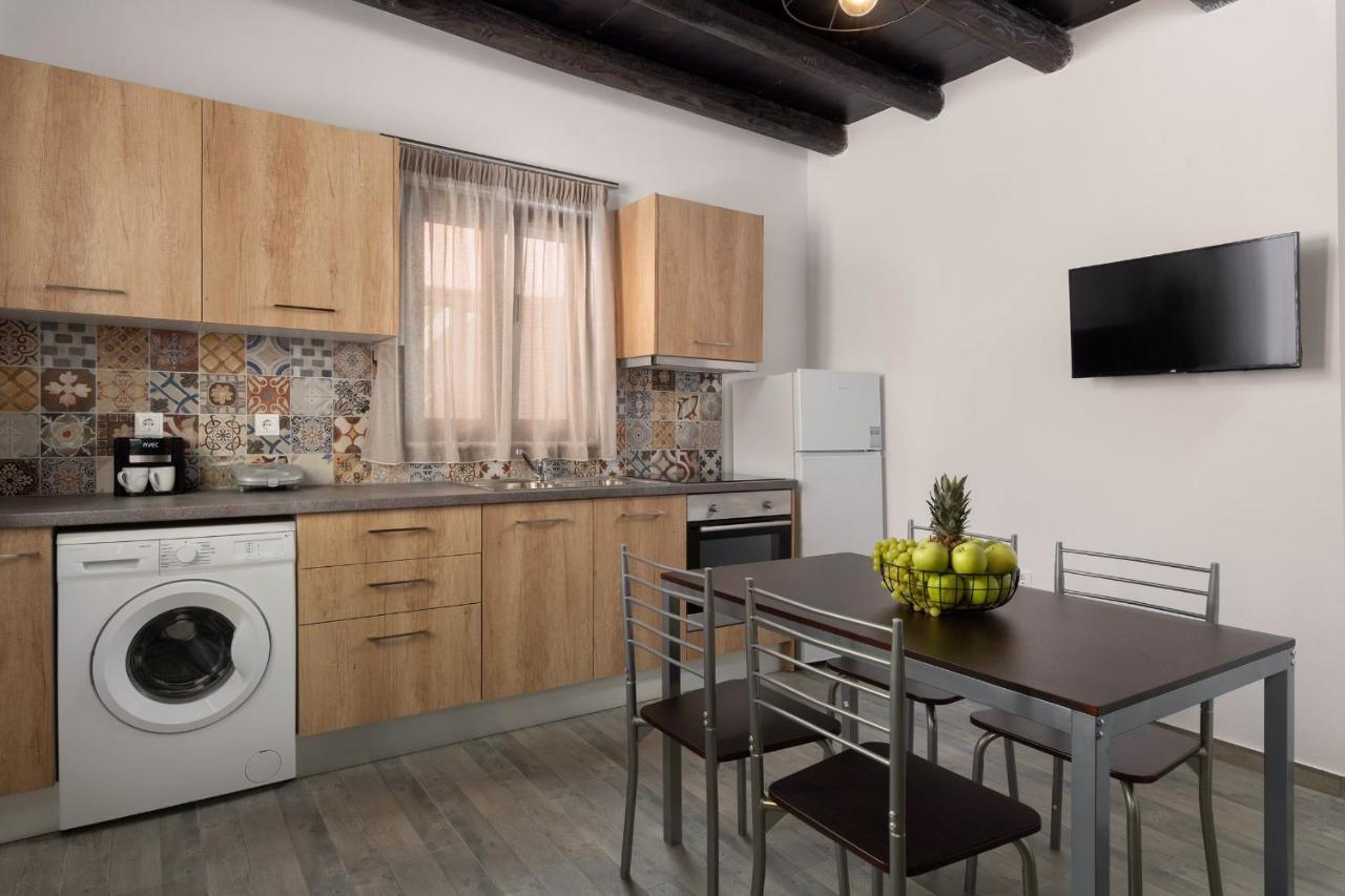 Apartments In The Center Marasia Rhodes City 外观 照片